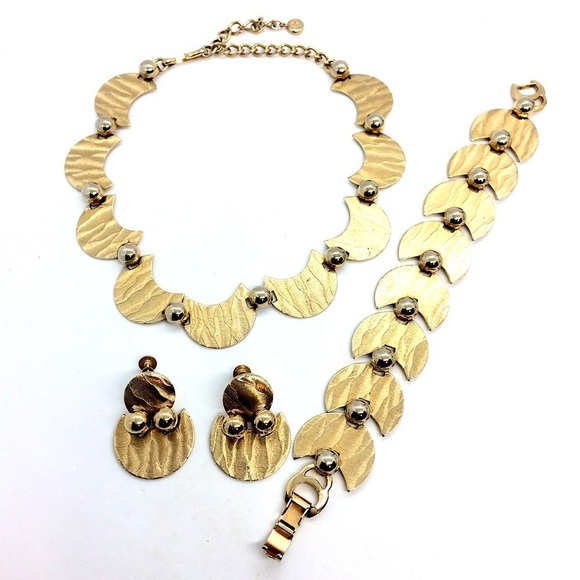 MID-CENTURY MODERN MCM PARURE GOLD TONE NECKLACE EARRING BRACELET SET - Picture 4 of 17